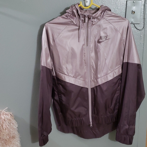 Nike Jackets & Blazers - Nike